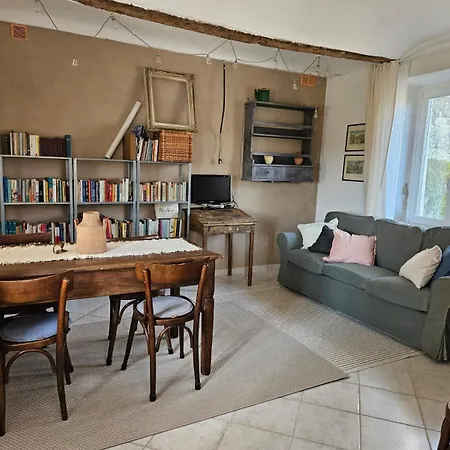 Casa Mondonio Feriehus Castelnuovo Don Bosco