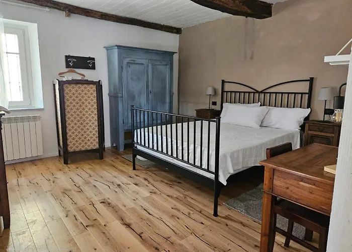 Casa Mondonio * 카스텔 누오보 돈 보스코